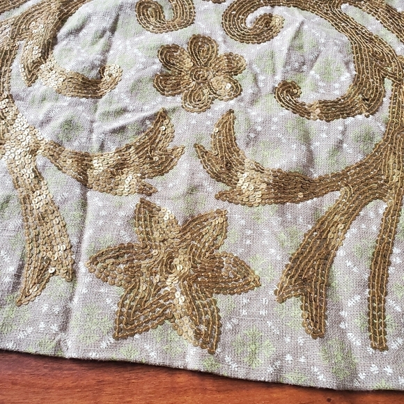 Anthropologie Linen Blend Sequin 60" Round Boho Christmas Tree Skirt Khaki Green - Picture 4 of 12